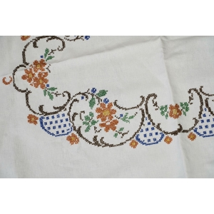 68064 BAWEŁNIANY OBRUS HAFT KRZYŻYKOWY 171 X 140 CM (2).JPG
