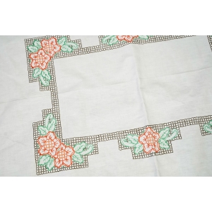 68065 BAWEŁNIANY OBRUS HAFT KWIATOWY 136 X 123 CM (2).JPG
