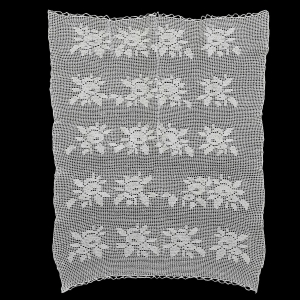 68390 SZYDEŁKO RÓŻYCZKI ŚLICZNA FIRANECZKA 78 X 66 CM (1).jpg