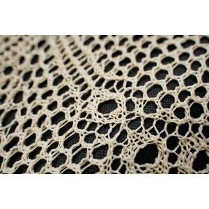 68392 OBRUS ROBIONY NA DRUTACH CIEKAWY GEOMETRYCZNY WZÓR 175 X126 CM (4).JPG