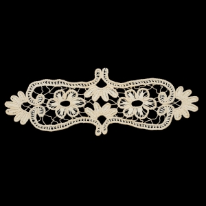 68395 ŚLICZNA SERWETKA MAKRAMA KWIATOWY DESEŃ 38 X 13,5 CM (1).jpg