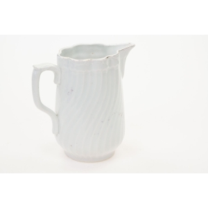 68497 DUŻY MLECZNIK DZBANEK Z KWIATOWYM MEDALIONIE (4).JPG