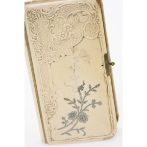 68740 SURSUM CORDA STARY ZBIÓR MODLITW MODLITEWNIK Z RZEŹBIONĄ OKŁADKĄ 1900 ROK (2).JPG
