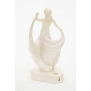 68907 ŁADNA FIGURA KOBIETY W SUKNI W STYLU SECESJI CERAMIKA (4).JPG