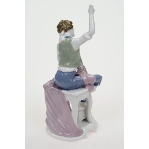 68990 REWELACYJNA STATUETKA FIGURKA KRAWIEC GOEBEL (4).JPG
