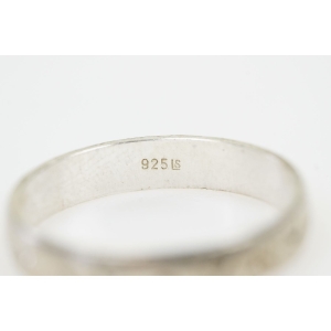 69251 SREBRNA OBRĄCZKA ŚLICZNIE DEKOROWANA WAGA 2,6 G R. 21,5 (4).JPG