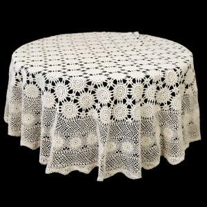 SZYDEŁKO OKRĄGŁY KREMOWY OBRUS WZÓR W ROZETY ŚR. 133 CM