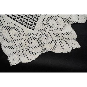 68774 SZYDEŁKO OBRUS PŁÓTNO I SZYDEŁKOWE KORONKI PTASZKI 82 X 82 CM (5).JPG