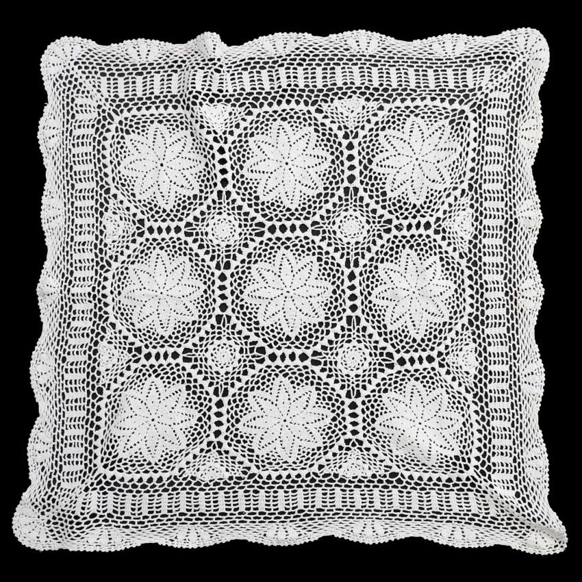 70133 SZYDEŁKO BIAŁY OBRUS W ROZETY SERWETA ŚRODKA STOŁU 79 X 75 CM (1).jpg