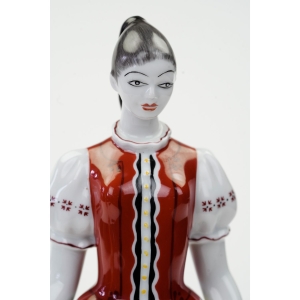 70204 HOLLOHAZA DUŻA FIGURA NIEWIASTY W STROJU LUDOWYM (2).JPG