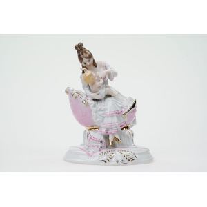 70482 PIĘKNA PORCELANOWA FIGURA RĘCZNIE MALOWANA NIEWIASTA Z MALEŃSTWEM (3).JPG