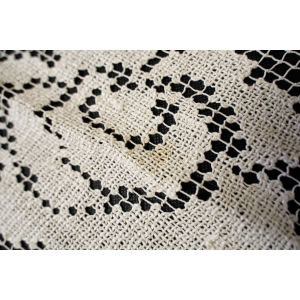 70635 KOŁEK KREMOWY OBRUS CAŁY W RÓŻE 233 X 90 CM (3).JPG