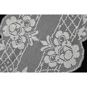 70646 OWALNY OBRUSIK SZYDEŁKOWA SERWETA W KWIATY 120 X 58 CM (2).JPG