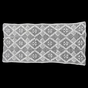 70648 SZYDEŁKO BIEŻNIK SERWETA LAUFER W ROMBY 145 X 70 CM (1).jpg