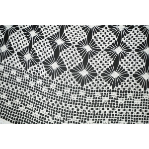 70672 SZYDEŁKO FAJNA FIRANKA W PAJĄCZKI 250 X 165 CM (2).JPG