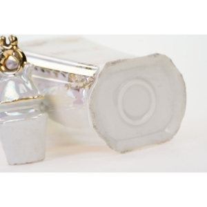 70984 ŚLICZNA PORCELANOWA KARAFKA OPALIZOWANA NA OLEJ (4).JPG