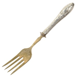 71104 DUŻY WIDELEC CZTEROZĘBNY ŚRODKA STOŁU SECESJA MOSIĘŻNY CZERPAK (1).jpg