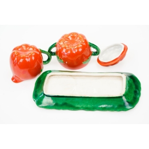 71162 CERAMICZNY ZESTAW MLECZNIK I CUKIERNICA NA TACY POMIDORKI (4).JPG