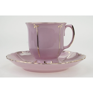 54746 STRUŽNA FILIŻANKA MOKKA ZE SPODKIEM Z RÓŻOWEJ PORCELANY ZE ZŁOCENIAMI (2).JPG