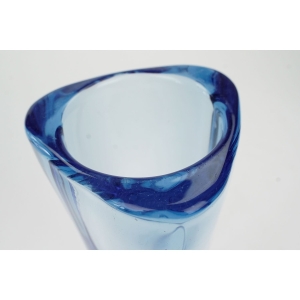 55951 HEŘMANOVA HUŤ F. VIZNER BŁĘKITNY TRÓJKĄTNY DESIGNERSKI WAZON (3).JPG