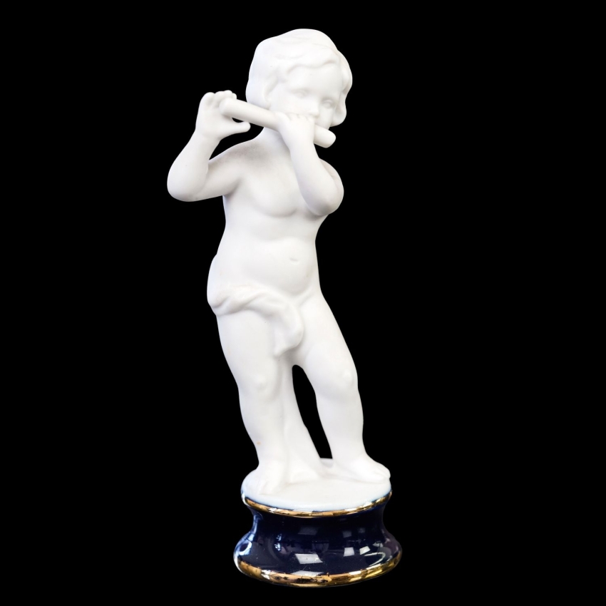 71875 PORCELANA BISKWITOWA CHŁOPIEC GRAJĄCY NA FLECIE NA KOBALTOWEJ PODSTAWIE (1).jpg