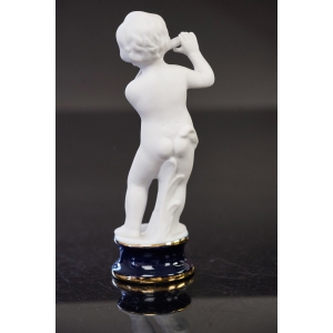 71875 PORCELANA BISKWITOWA CHŁOPIEC GRAJĄCY NA FLECIE NA KOBALTOWEJ PODSTAWIE (3).JPG