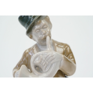 72090 GRÄFENTHAL FIGURKA MĘŻCZYZNY Z INSTRUMENTEM (2).JPG