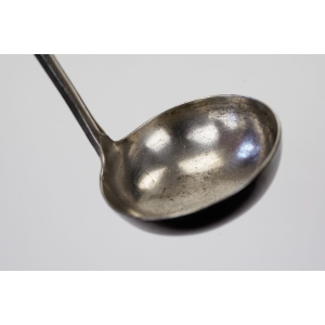 72176 SOLA ŁYŻKA DO SOSÓW CHOCHELKA PLATEROWANA SREBREM (3).JPG