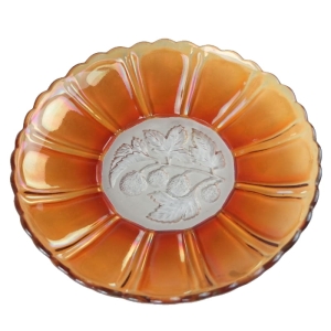 36733 HORTENSJA CARNIVAL GLASS IRYZOWANA PATERA Z MALINAMI.jpg