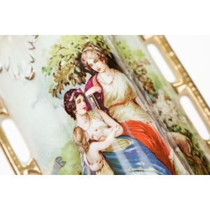 72457 AUSTRA CERAMICZNY RĘCZNIE MALOWANY WAZON SCENKA Z GRACJAMI (3).JPG