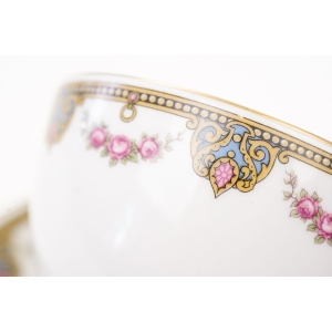 72529 LIMOGES J. BOYER DELIKATNA FILIŻANKA ZE SPODKIEM W KWIATOWE SZLACZKI (3).JPG