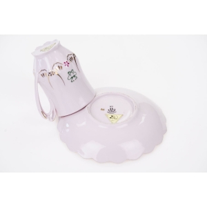 69700 CHODOV FILIŻANKA ZE SPODKIEM Z RÓŻOWEJ PORCELANY CUDEŃKO Z RELIEFAMI (4).JPG