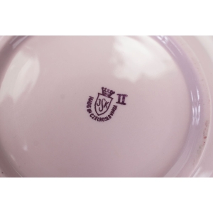 54809 STRUŽNA GRANIASTA FILIŻANKA ZE SPODKIEM Z RÓŻOWEJ PORCELANY FIOLETOWE DZWONKI KWIATY (6).JPG