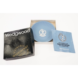 72648 WEDGWOOD TALERZYK PATERKA PAMIĄTKOWA OLIMPIADA LOS ANGELES 1984 ROK (6).JPG