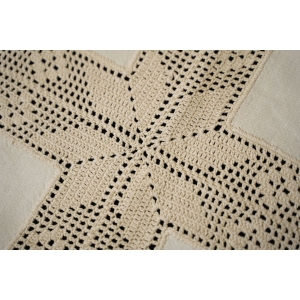 72677 SZYDEŁKO I LNIANE WSTAWKI OBRUS W GWIAZDY W BIELI 84 X 80 CM (3).JPG