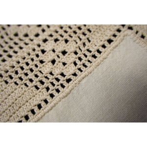 72677 SZYDEŁKO I LNIANE WSTAWKI OBRUS W GWIAZDY W BIELI 84 X 80 CM (4).JPG