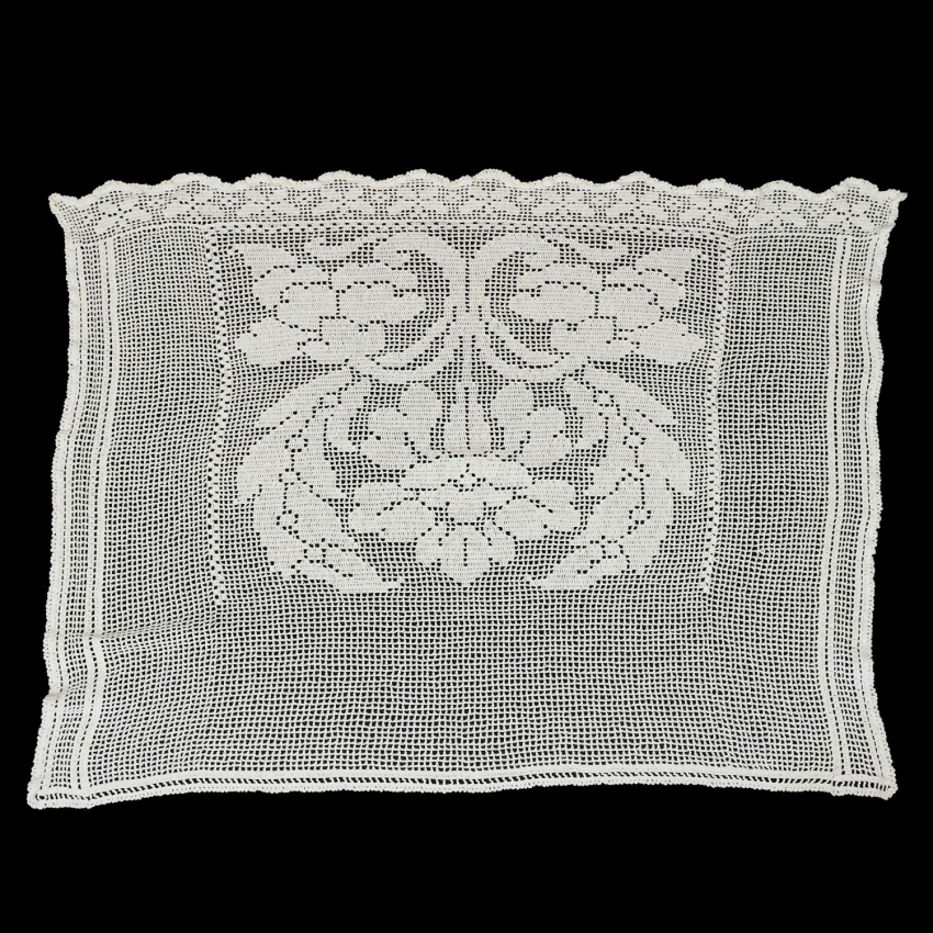 72687 SZYDEŁKO PIĘKNA FIRANKA W KWIATY 130 X 101 CM (1).jpg