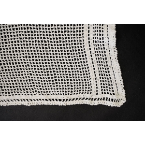 72687 SZYDEŁKO PIĘKNA FIRANKA W KWIATY 130 X 101 CM (3).JPG