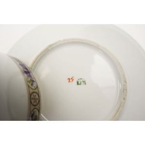 72731 KPM WALDENBURG ŚLICZNA FILIŻANKA ZE SZLACZKAMI FIOŁECZKÓW (6).JPG