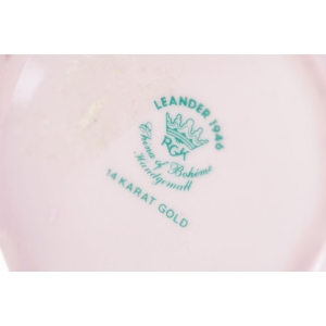 73001 LEANDER ŚLICZNY WAZON Z RÓŻOWEJ PORCELANY W RÓŻYCZKI (5).JPG