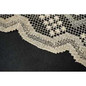 73279 FILET KREMOWY ŚLICZNY OBRUS 173 X 133 CM (5).JPG