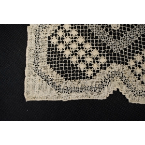 73279 FILET KREMOWY ŚLICZNY OBRUS 173 X 133 CM (6).JPG