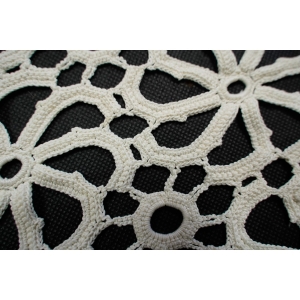 73281 SZYDEŁKO CUDOWNY BIEŻNIK SERWETA KORONKA W TYPIE IRLANDZKIM 97 X 45 CM (3).JPG