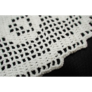 73428 SZYDEŁKO BIEŻNIK SERWETA BIAŁA W KWIATY PIĘKNY WZÓR 109 X 33 CM (4).JPG