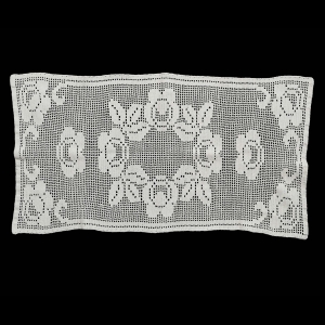 73434 SZYDEŁKO BIEŻNIK SERWETA BIAŁA W RÓŻE PIĘKNY WZÓR 82 X 44 CM (1).jpg