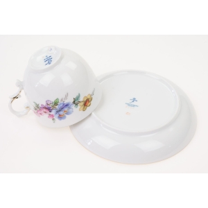 73505 FÜRSTENBERG ŚLICZNA FILIŻANKA ZE SPODKIEM KOLOROWE KWIATY (5).JPG