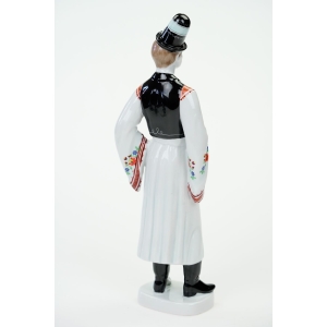 73802 HOLLOHAZA DUŻA FIGURA MĘŻCZYZNY W STROJU LUDOWYM (3).JPG