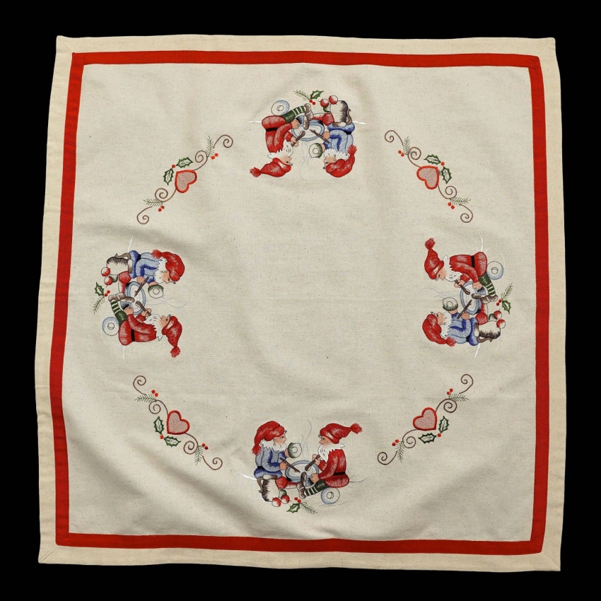 73830 BOŻE NARODZENIE OBRUS W STYLU SKANDYNAWSKIM SKRZATY 84 X 80 CM (1).jpg