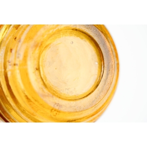 73873 PRĄDNICZANKA BURSZTYNOWY JASNY WAZON W PIERŚCIENIE NA KONWALIE (4).JPG