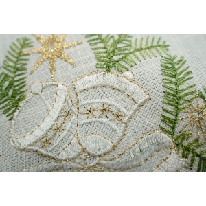 73971 BOŻE NARODZENIE WYSZYWANY OBRUS MOTYWY ŚWIĄTECZNE 85 X 82 CM (5).JPG